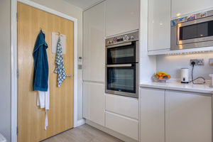 Kitchen- click for photo gallery